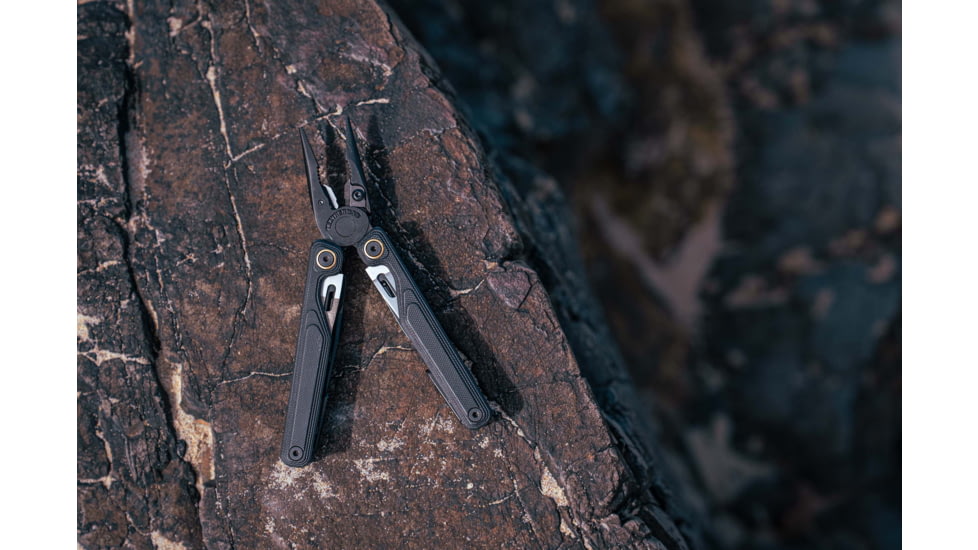 Leatherman Wave Alpha Multi-Tool, Obsidian, 833332