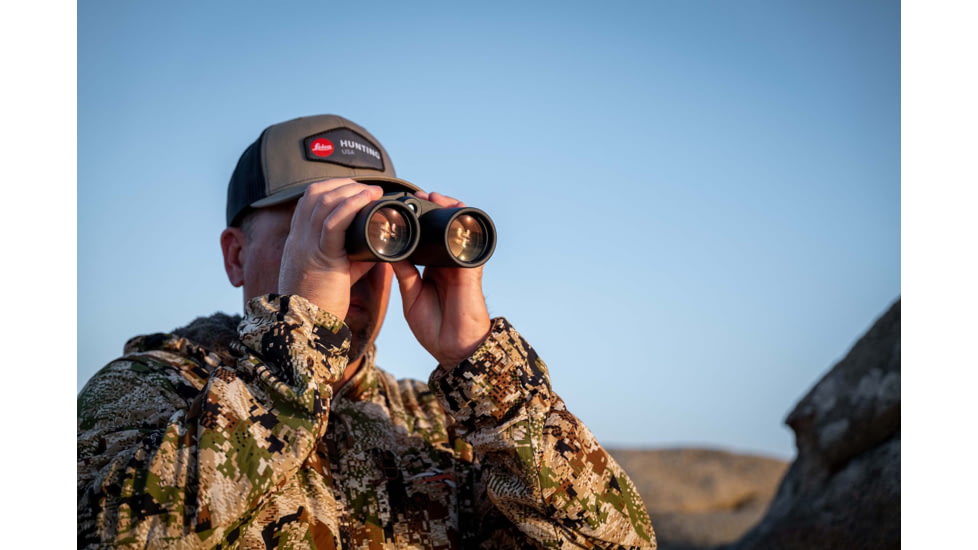 Leica Geovid R 10x42mm Rangefinder Binocular, LED, Black, 40812