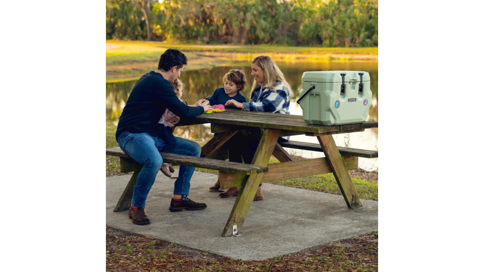 Lifetime Products Glacier, 28 Quart, Hard Cooler