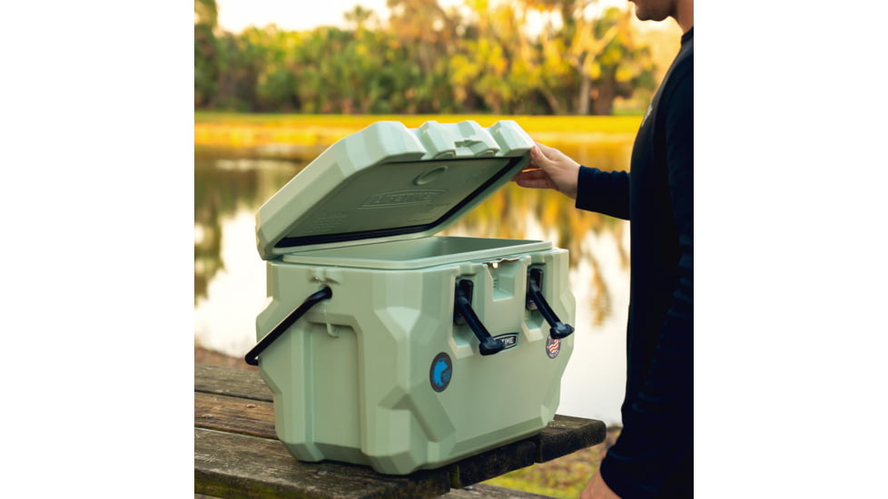 Lifetime Products Glacier, 28 Quart, Hard Cooler