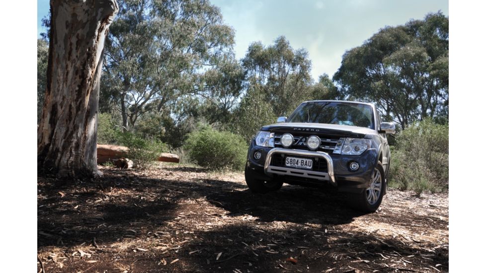 Lightforce Performance Lighting LED 180mm Round LED driving light 70W 5000K combo, Black CBLED180C