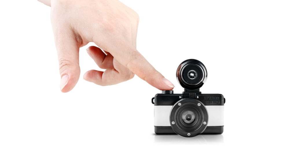 Lomography Fisheye Baby 110 Basic, With Hand 953