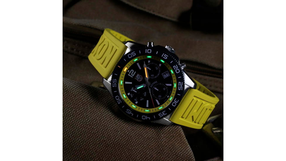 Luminox Pacific Diver Chronograph 3140 Series, Black/Yellow, 44mm, XS.3145