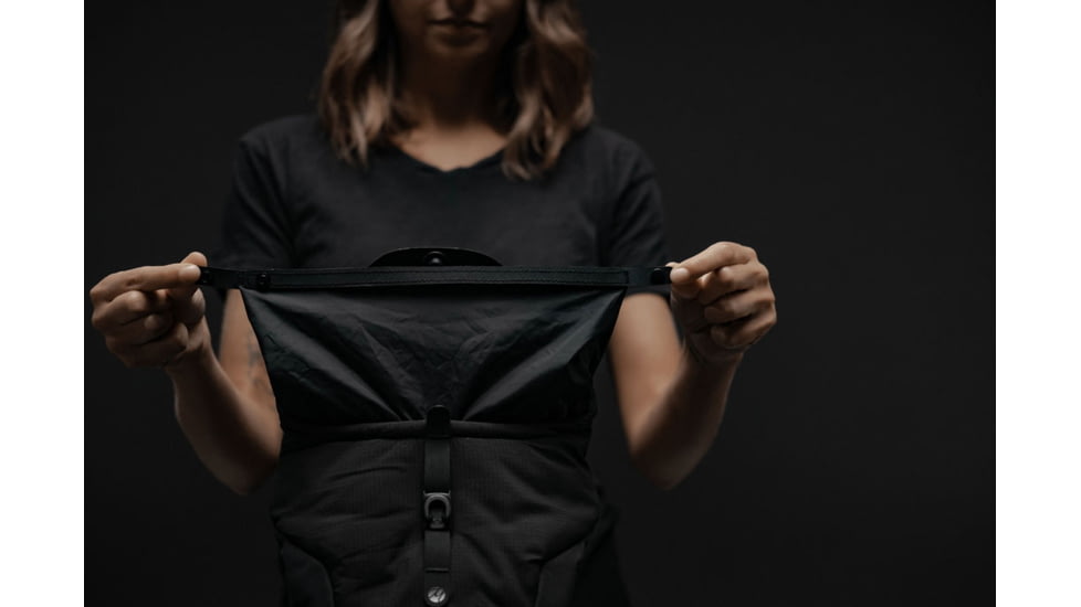 Matador Camera Base Layer, Charcoal/Black, One Size, MATCBL001BK