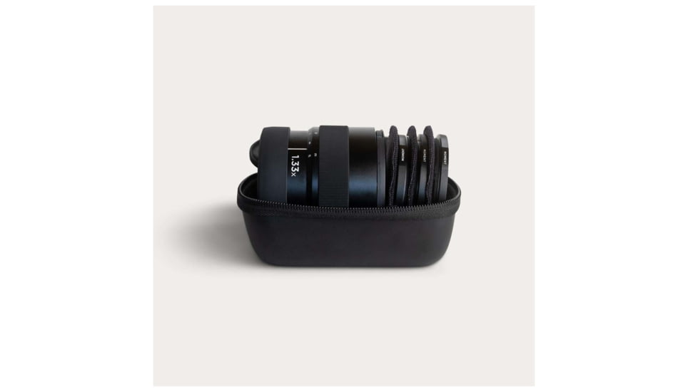 Moment 1.33x Anamorphic Lens Adapter, Black, 67mm,72mm,77mm,82mm, 133-000