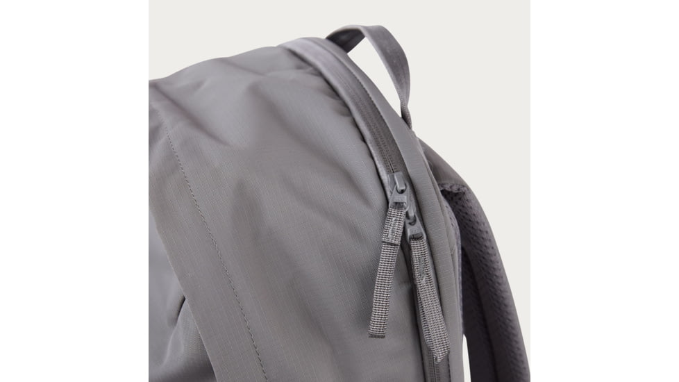 Moment 17L Everything Backpack, Grey, 106-214