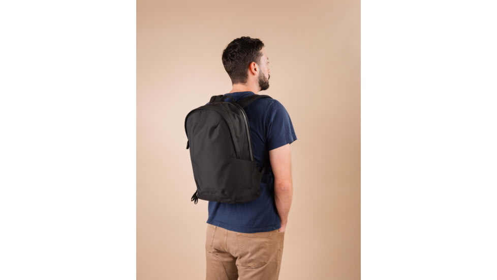 Moment 17L Everything Day Pack, Black, 106-175