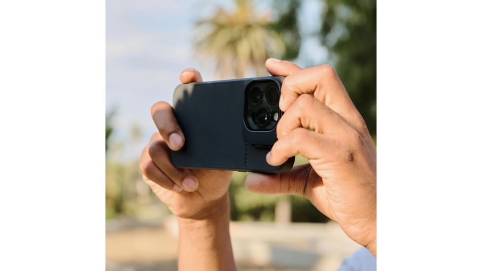 Moment iPhone - 15/16 Pro/Pro Max Mobile CineBloom 20% QuickLock Filter, 107-132