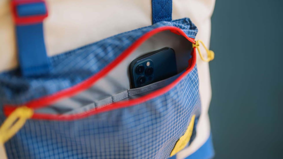 Long Weekend Tote, 19L, Creme-Multi, 213-025