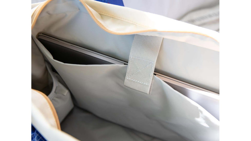 Long Weekend Tote, 19L, Creme-Multi, 213-025