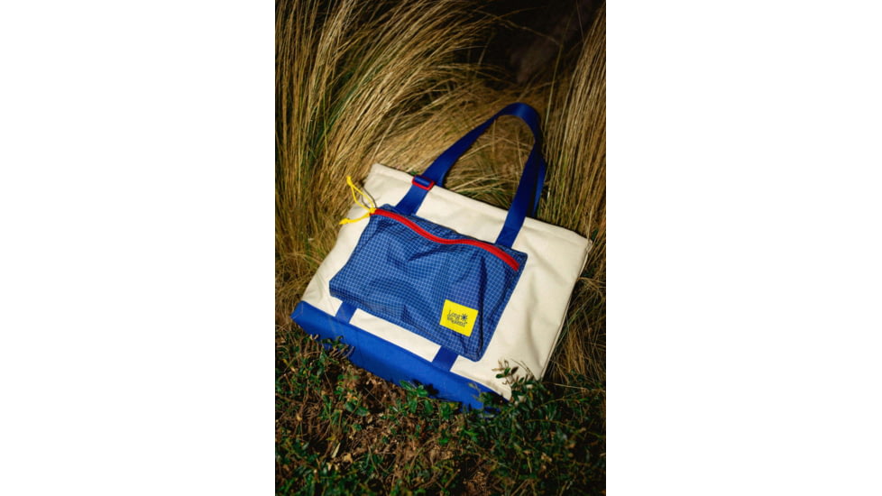 Long Weekend Tote, 19L, Creme-Multi, 213-025