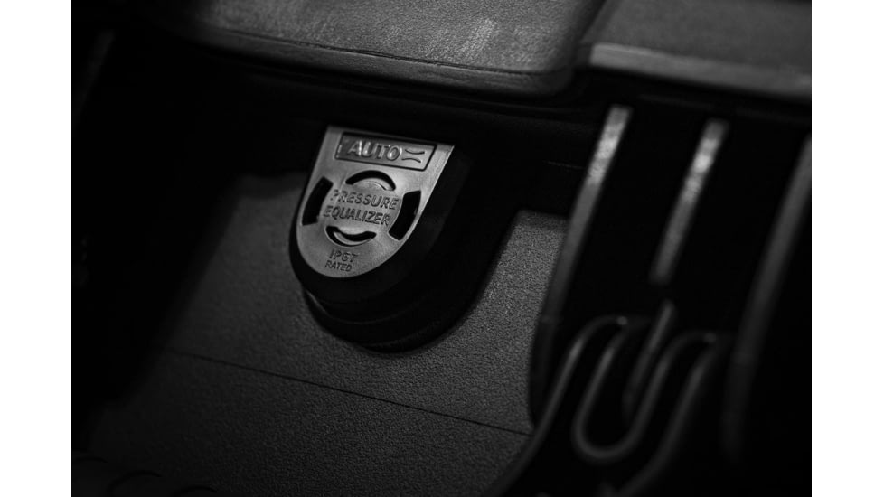 Nanuk 925 4UP Hard Pistol Case w/ Foam Insert for 4UP Pistols, 18.7in, Black, 925S-080BK-0A0-16723