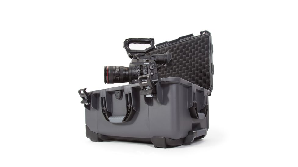 Nanuk 950 Hard Plastic Case, Graphite, 950S-000GP-0A0