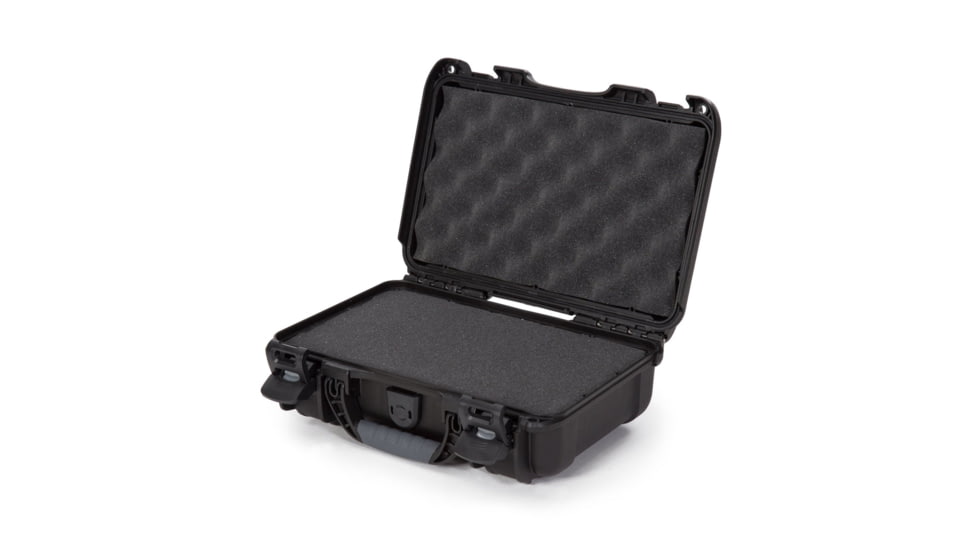 Nanuk 909 R Collection Case w/ Cuber Foam