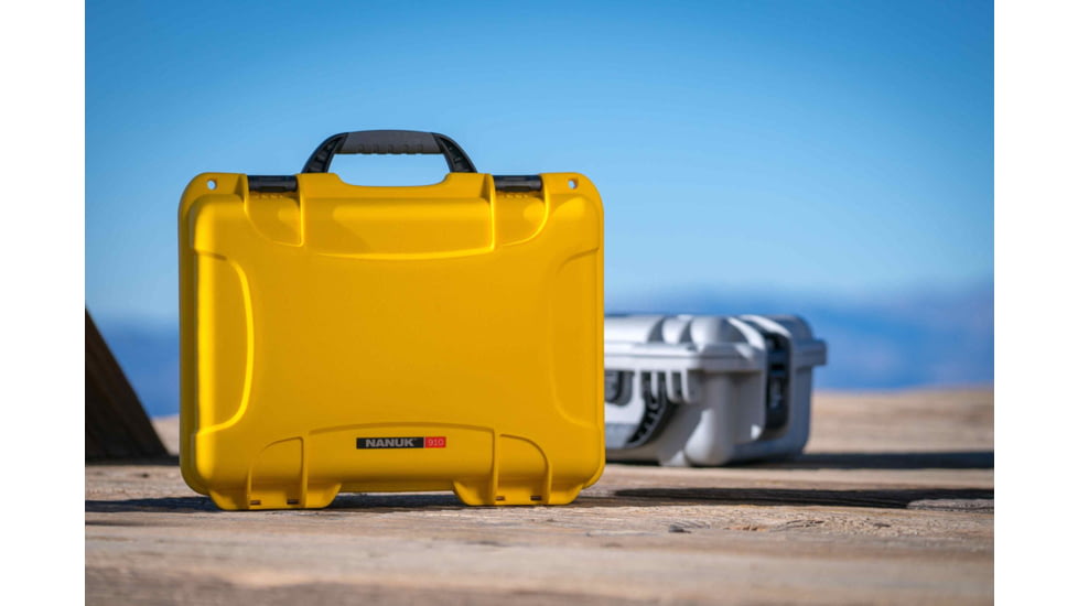 Nanuk 910 Protective Case w/ Cubed Foam