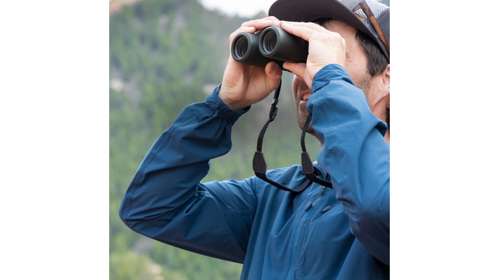 Nikon PROSTAFF P7 10x42mm Binocular, Roof Prism, Black, 16773