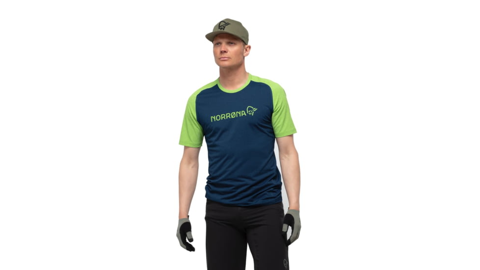 Norrona Fjr Equaliser Lightweight T-Shirt - Mens, Foliage/Indigo Night, Medium, 7042698437143
