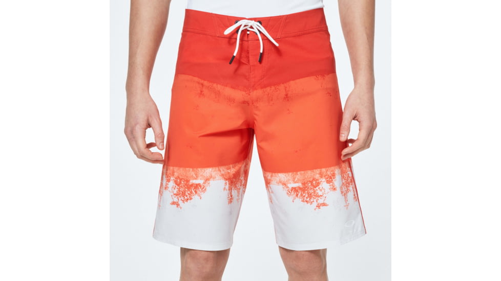 Oakley Color Block Shade Boardshort 21 - Mens, High Risk Red, 28, FOA400110-43A-28