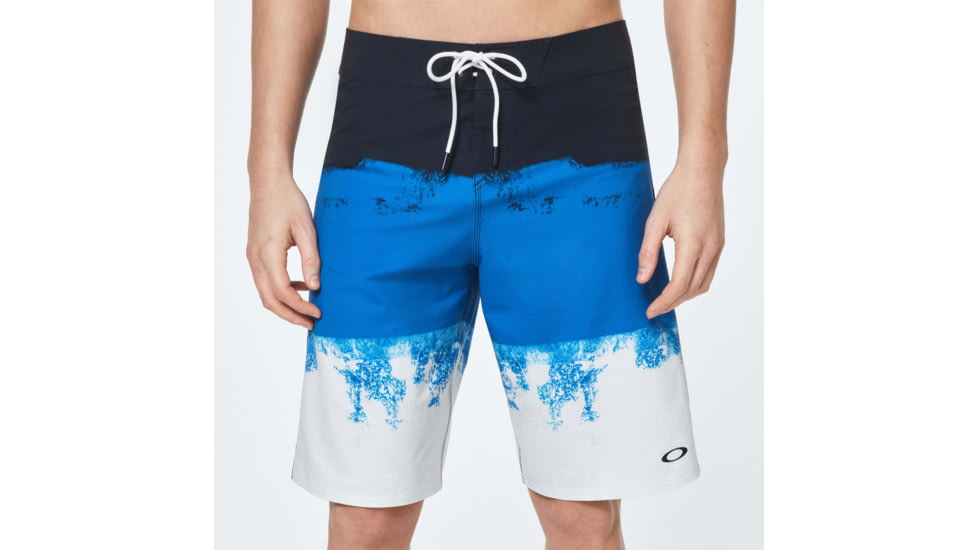 Oakley Color Block Shade Boardshort 21 - Mens, Uniform Blue, 38, FOA400110-6UN-38