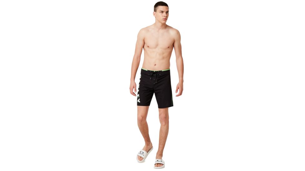 Oakley 75 Boardshort 18in - Men's, Dull Onyx, 33, 482569-27C-33