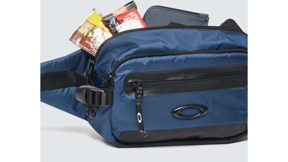 Oakley Outdoor Belt Bag - Mens, Universal Blue, One Size, FOS900029-6ZZ-U