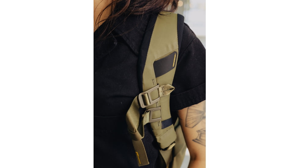 Peak Design Everyday 15 Liters Zip Bag, Kelp, BEDBZ-15-KP-3