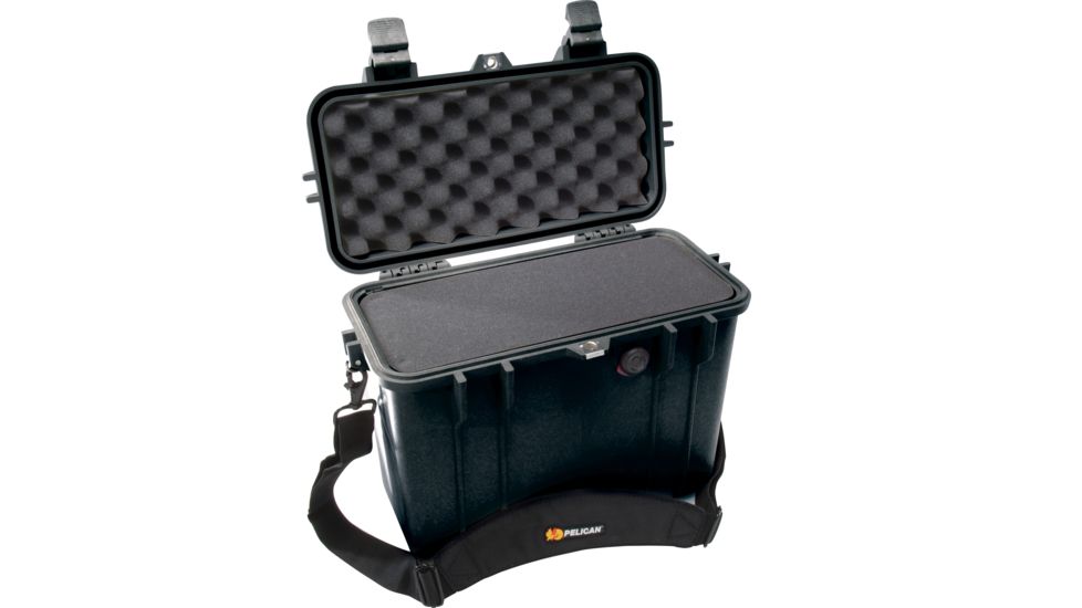Pelican 1430 Protector Medium Top Loader 17x9.6x13in Case, Black w/ Foam, 1430-000-110