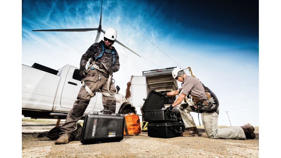 Pelican 1485 Air Protector Case, No Foam, Black 014850-0010-110