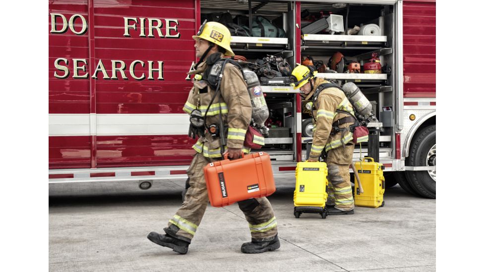 Pelican 1485 Air Protector Case, no Foam, Orange, 014850-0010-150