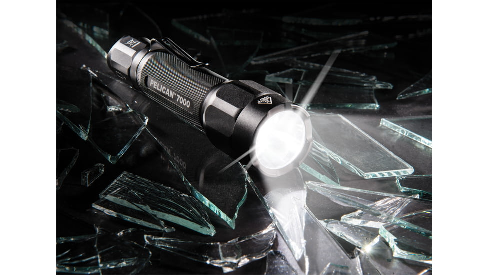 Pelican - 7000 Led Flashlight - 070000-0000-110