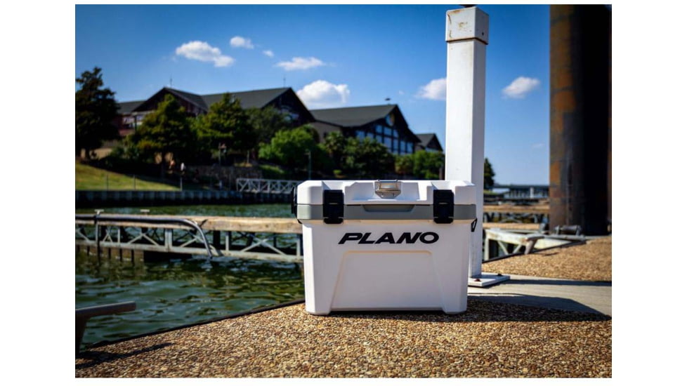 Plano Frost Cooler w/Display, 14qt, White, 14 quart, PLAC14WHD