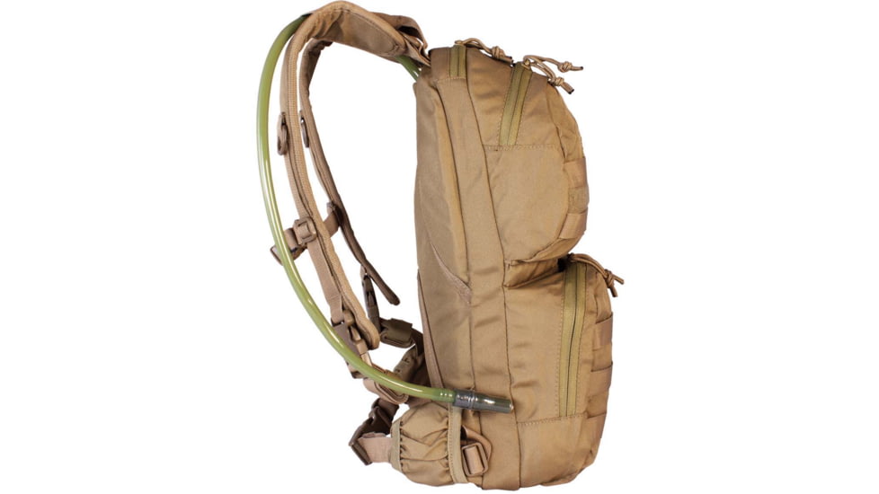 Red Rock Outdoor Gear Cactus Hydration Pack, Coyote, 80428COY