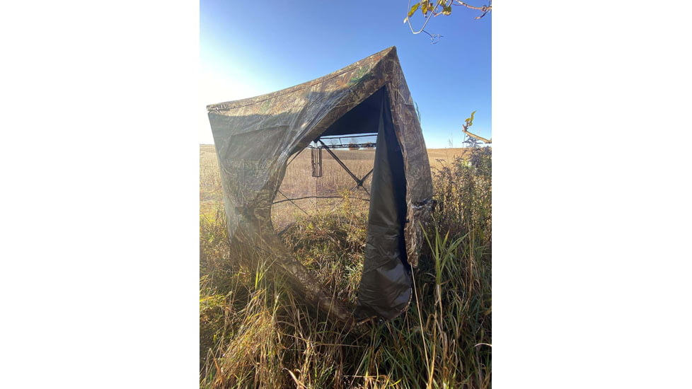 Rhino Blinds Ground Blind R180 W/see Through Mesh 75x75x66 Rtedg, R180RTE