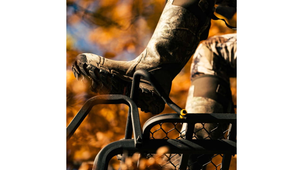 Rivers Edge Treestands Lockdown Wide 1-Man Treestand, Black, 811603010170