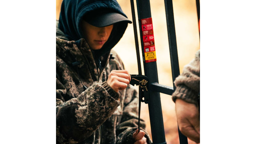 Rivers Edge Treestands Lockdown 21ft Wide 1-Man Treestand, Black, 811603010163