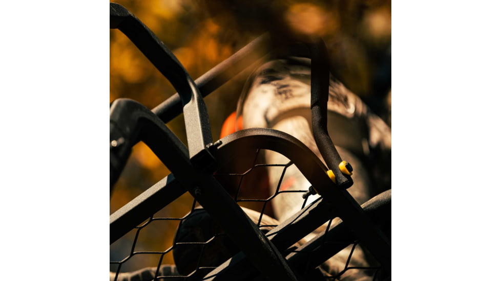 Rivers Edge Treestands Lockdown 21ft Wide 1-Man Treestand, Black, 811603010163