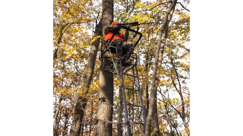 Rivers Edge Treestands Retreat - LS Treestand, Black, 17ft 11in, RE670