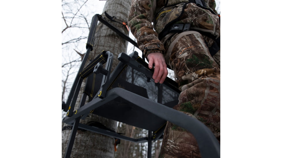 Rivers Edge Treestands Uppercut Ladder Stand, Rivers Edge Grey, 1-Person, RE659