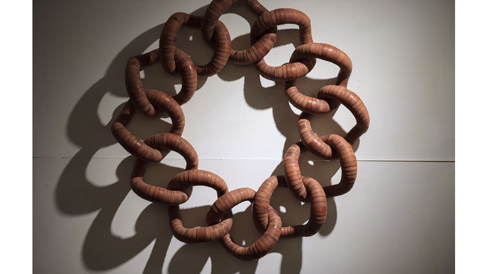 Rokinon Cine DS 135mm T2.2 Telephoto Cine Camera Lens for Canon EF, Black DS135M-C