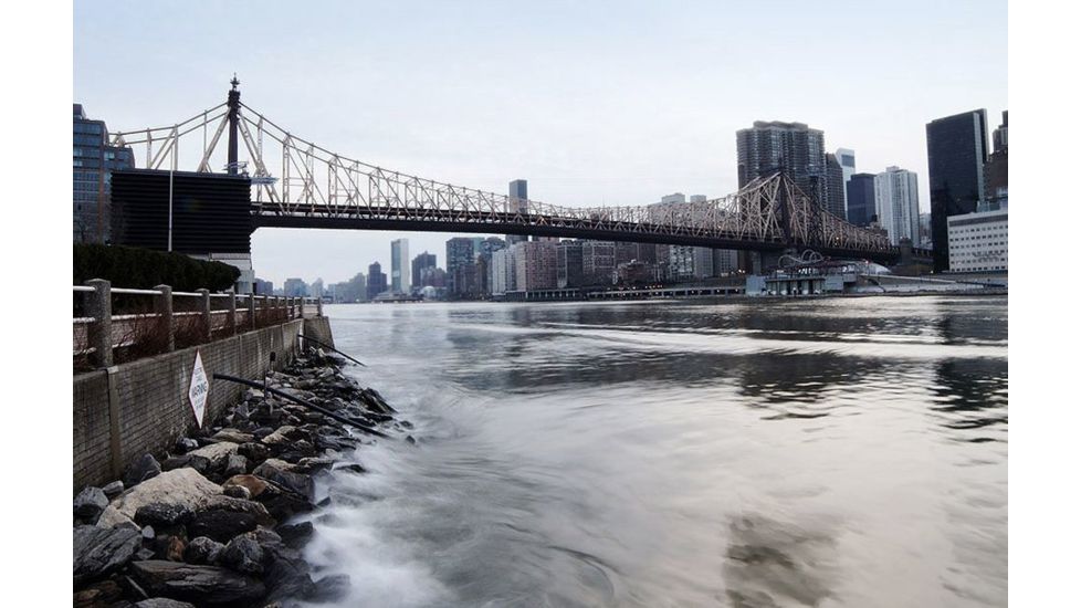 Rokinon DS 14mm T3.1 Cine Camera Lens for Canon EF, Black DS14M-C