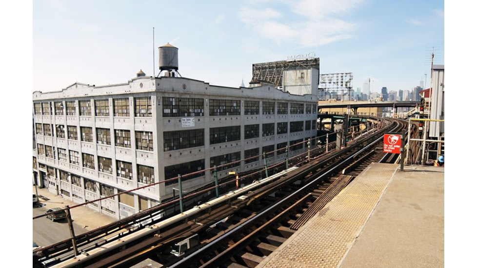 Rokinon DS 14mm T3.1 Cine Camera Lens for Canon EF, Black DS14M-C