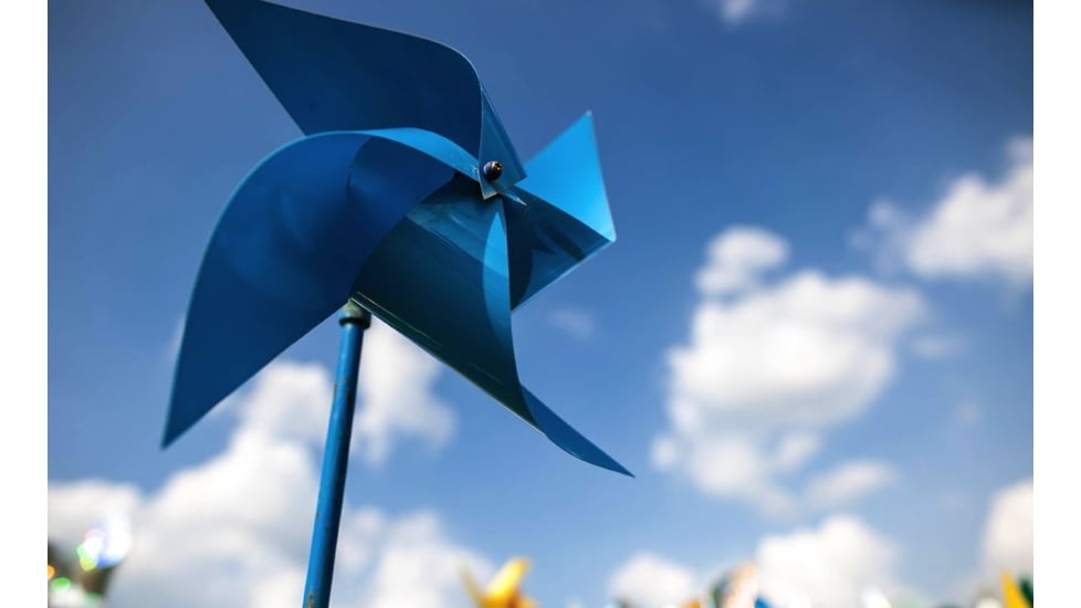 Rokinon DS 24mm T1.5 Cine Camera Lens for Canon EF, Black DS24M-C