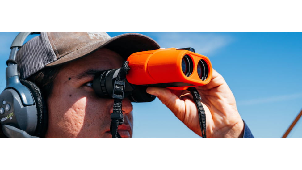 SIG SAUER Zulu6 HDX OIS 10x30mm Schmidt-Pechan Prism Marine Binocular