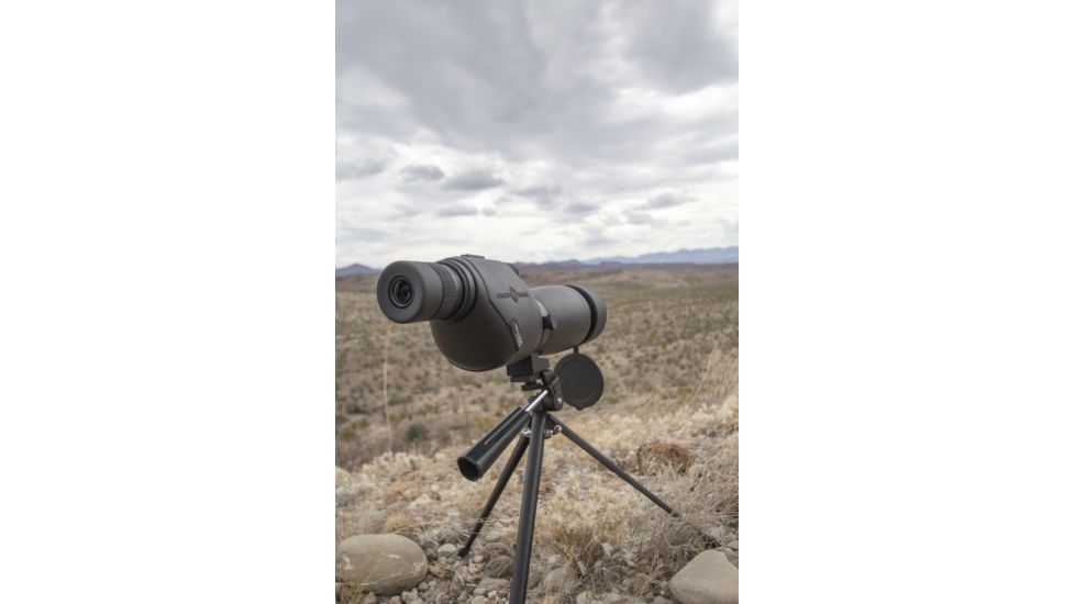 SightMark Solitude 11-33x50SE Spotting Scope Kit SM11030K