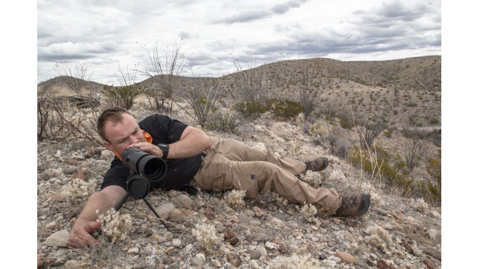 SightMark Solitude 11-33x50SE Spotting Scope Kit SM11030K