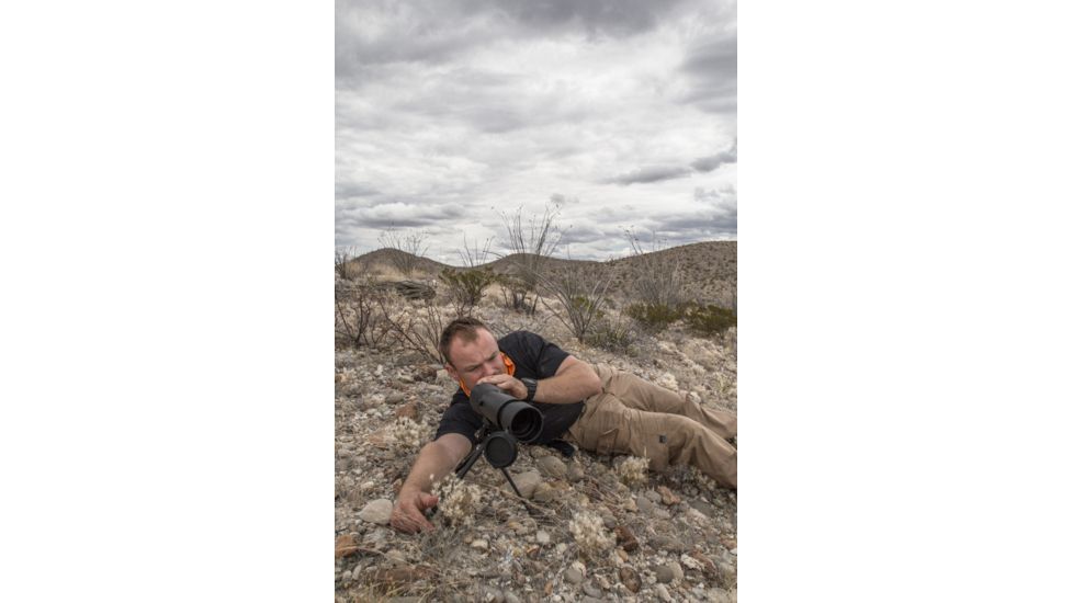 SightMark Solitude 11-33x50SE Spotting Scope Kit SM11030K