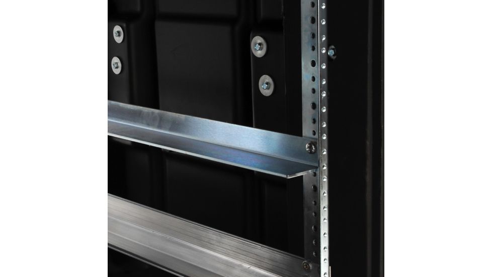 SKB Cases Support rails - steel zinc plated - Fits only on 20 Shock racks (19.5x2x1-1/4) 3SKB-SR20