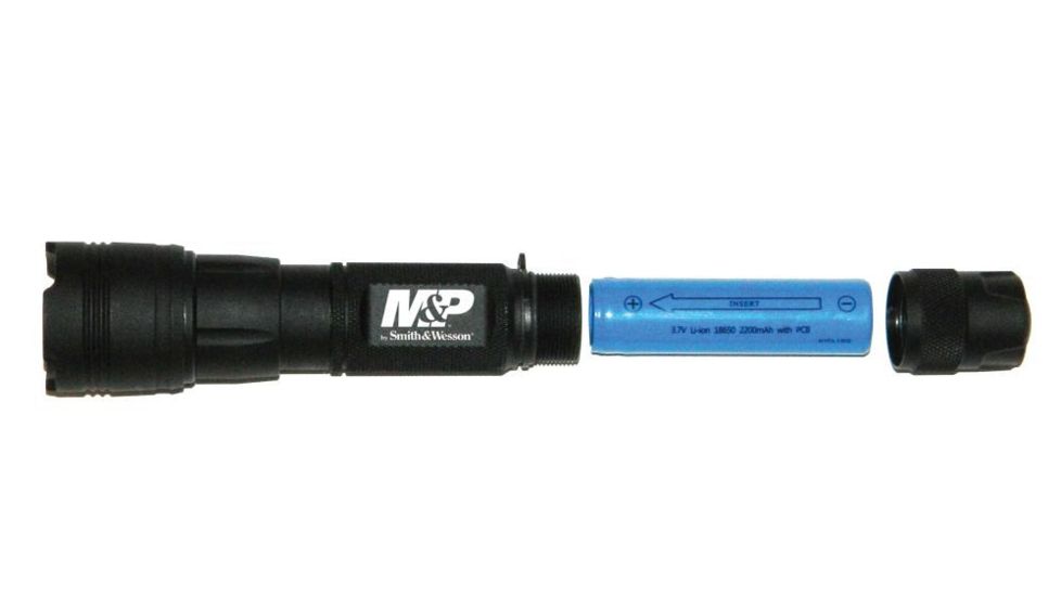 Smith &amp; Wesson M&amp;P15 USB Rechargeable LED Flashlight, 800 Lumens, Black body/White LED 110221