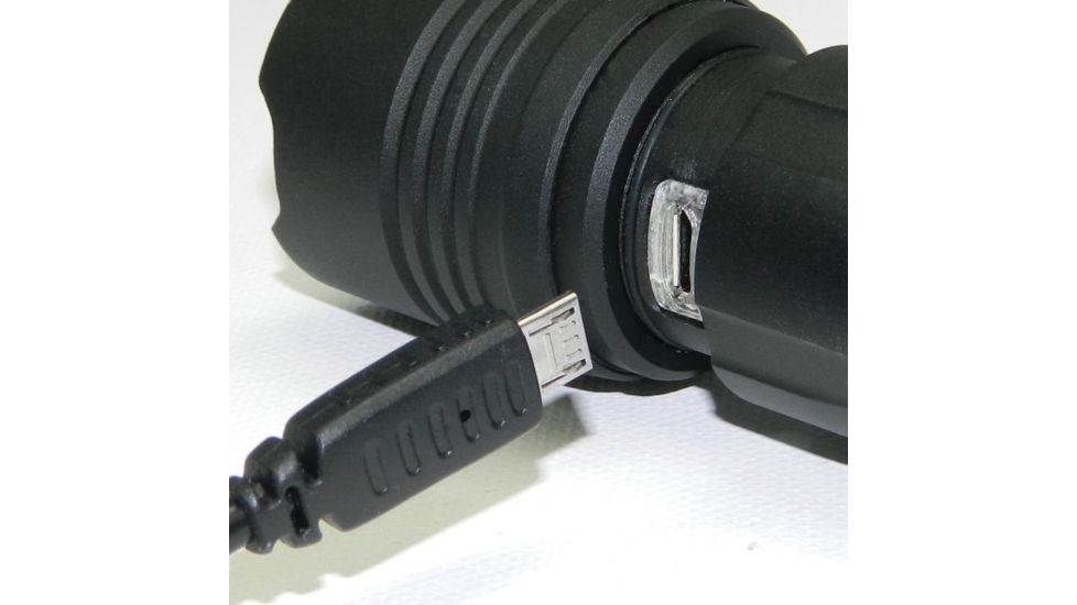 Smith &amp; Wesson M&amp;P15 USB Rechargeable LED Flashlight, 800 Lumens, Black body/White LED 110221