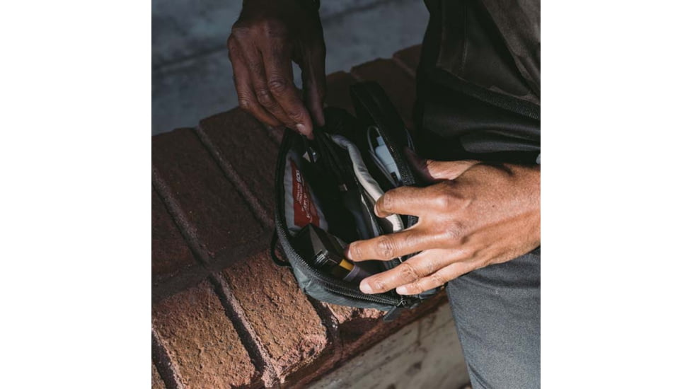 SOG Specialty Knives &amp; Tools Surrept/02 Cs Organizer - Charcoal - 85-71-01-31